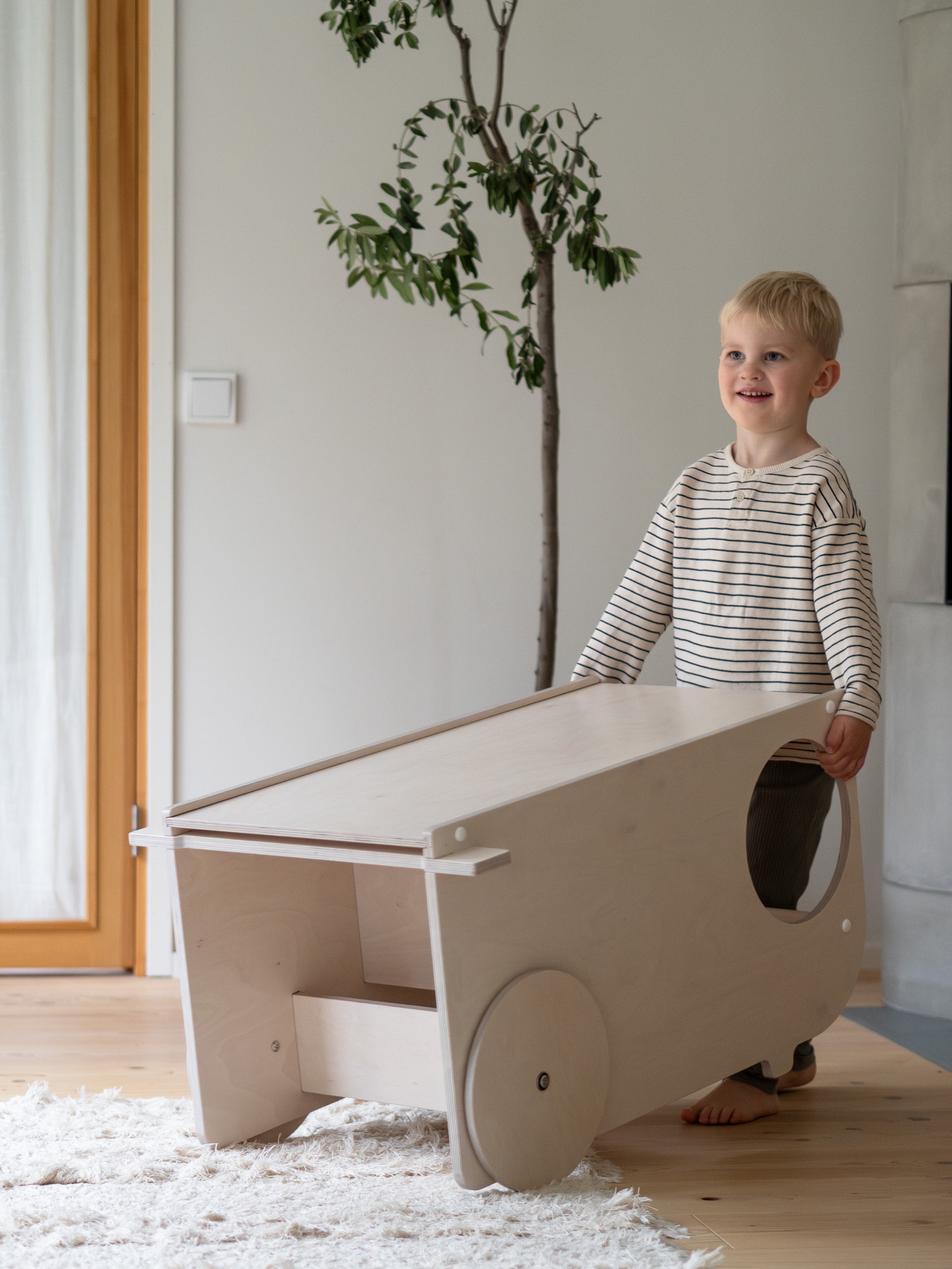 VERSO learning tower | birch