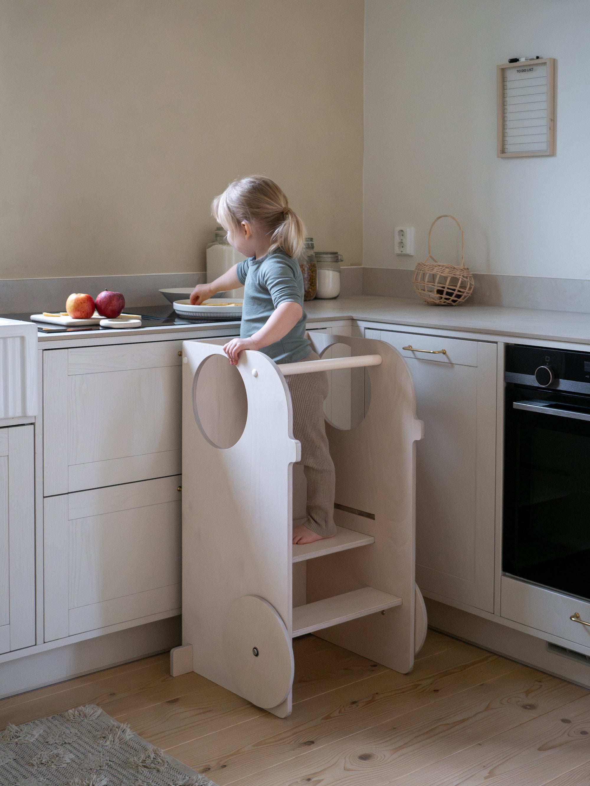 VERSO learning tower | birch