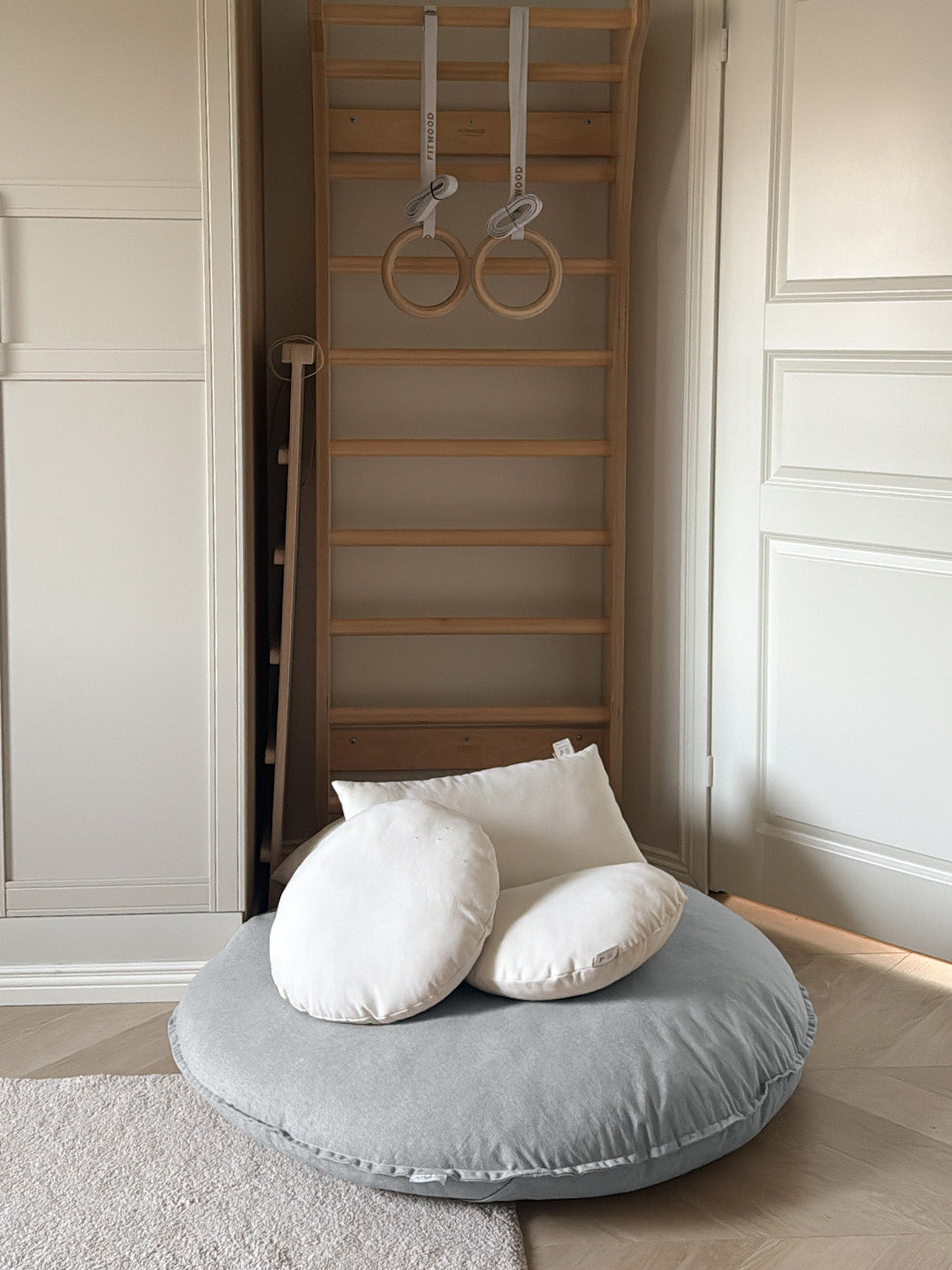 LEMPI Bodenkissen | hellblau